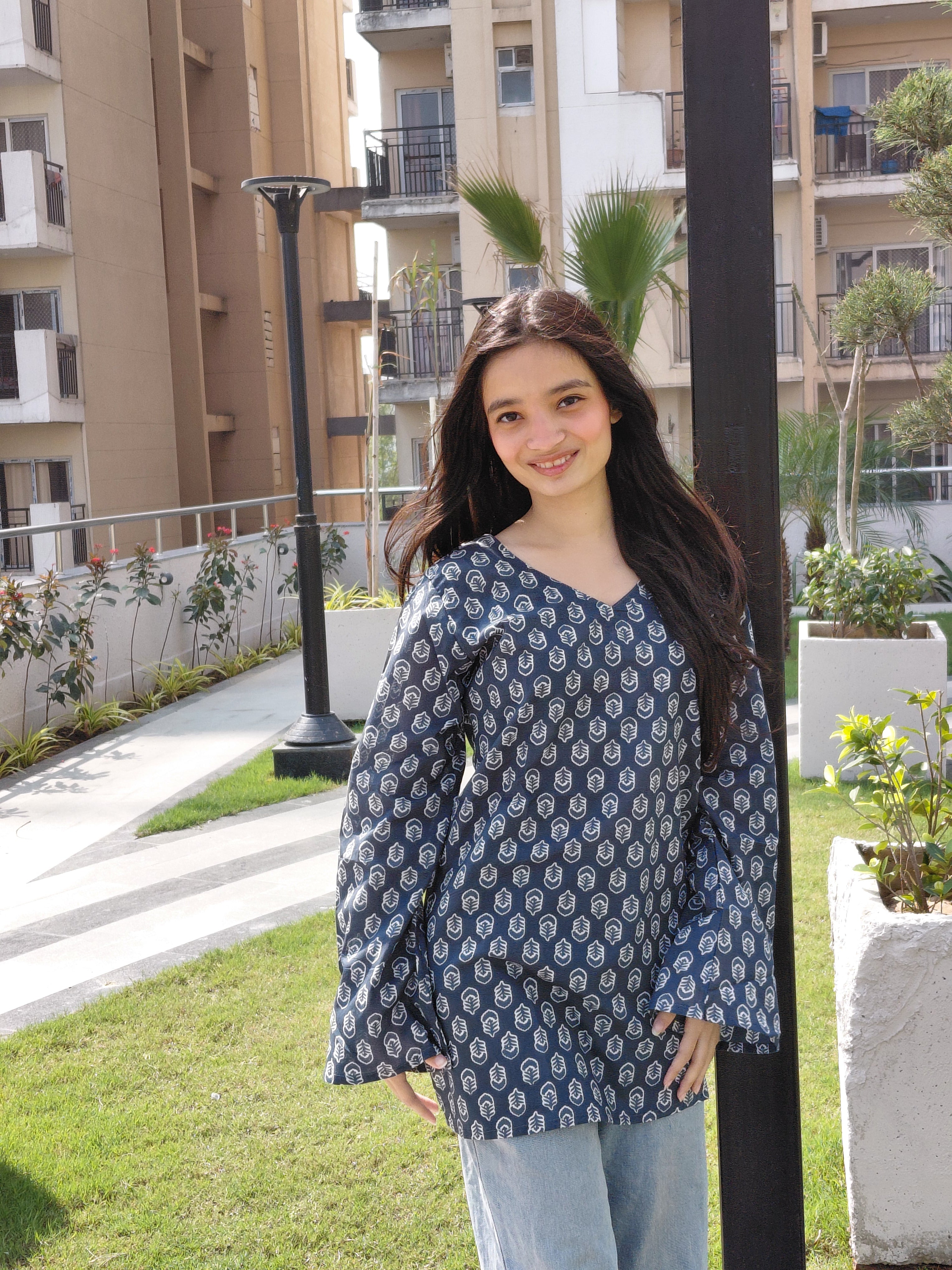 The Riva Kurti: Charcoal Elegance