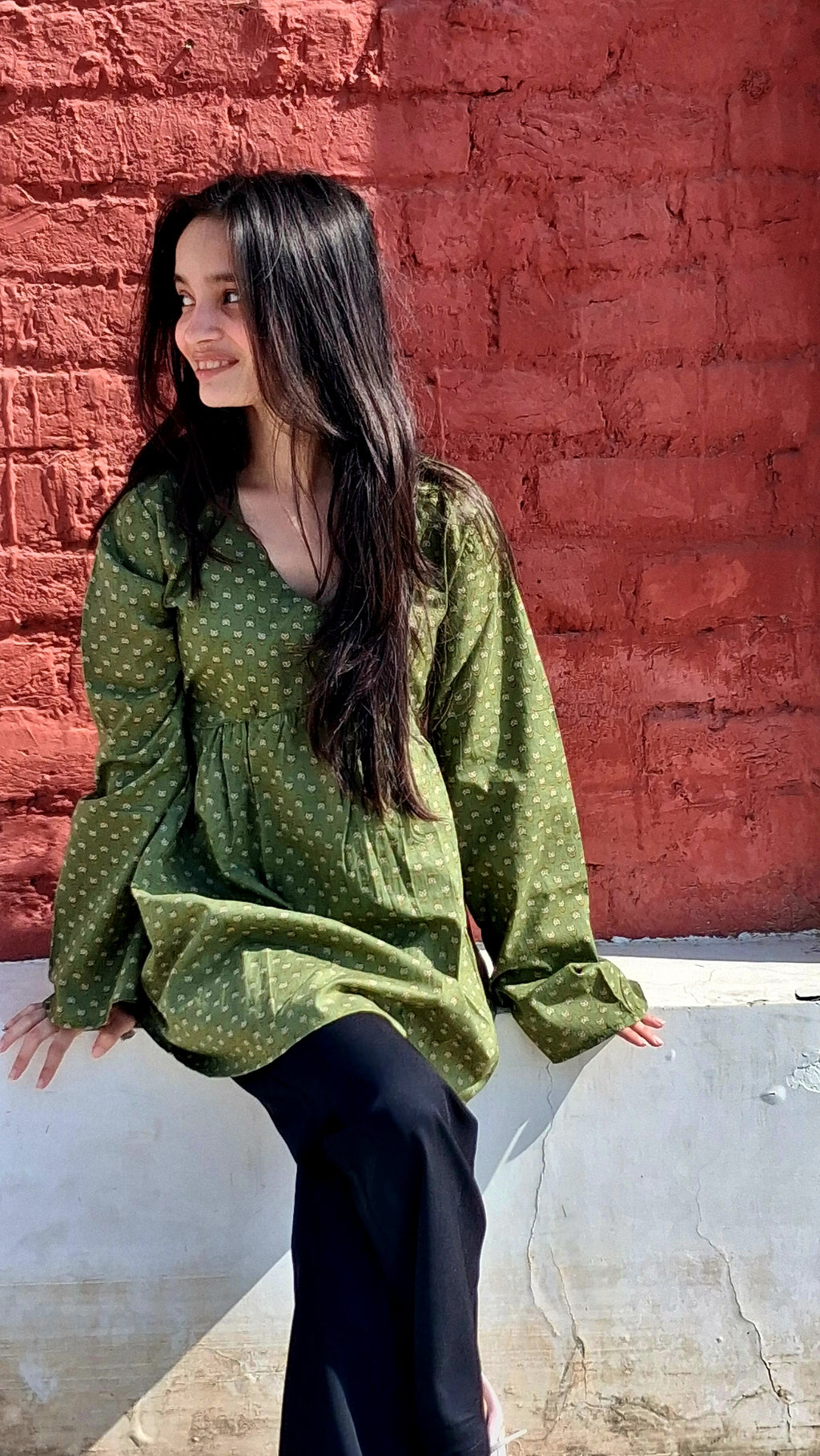 The Sara Kurti: Olive Earth