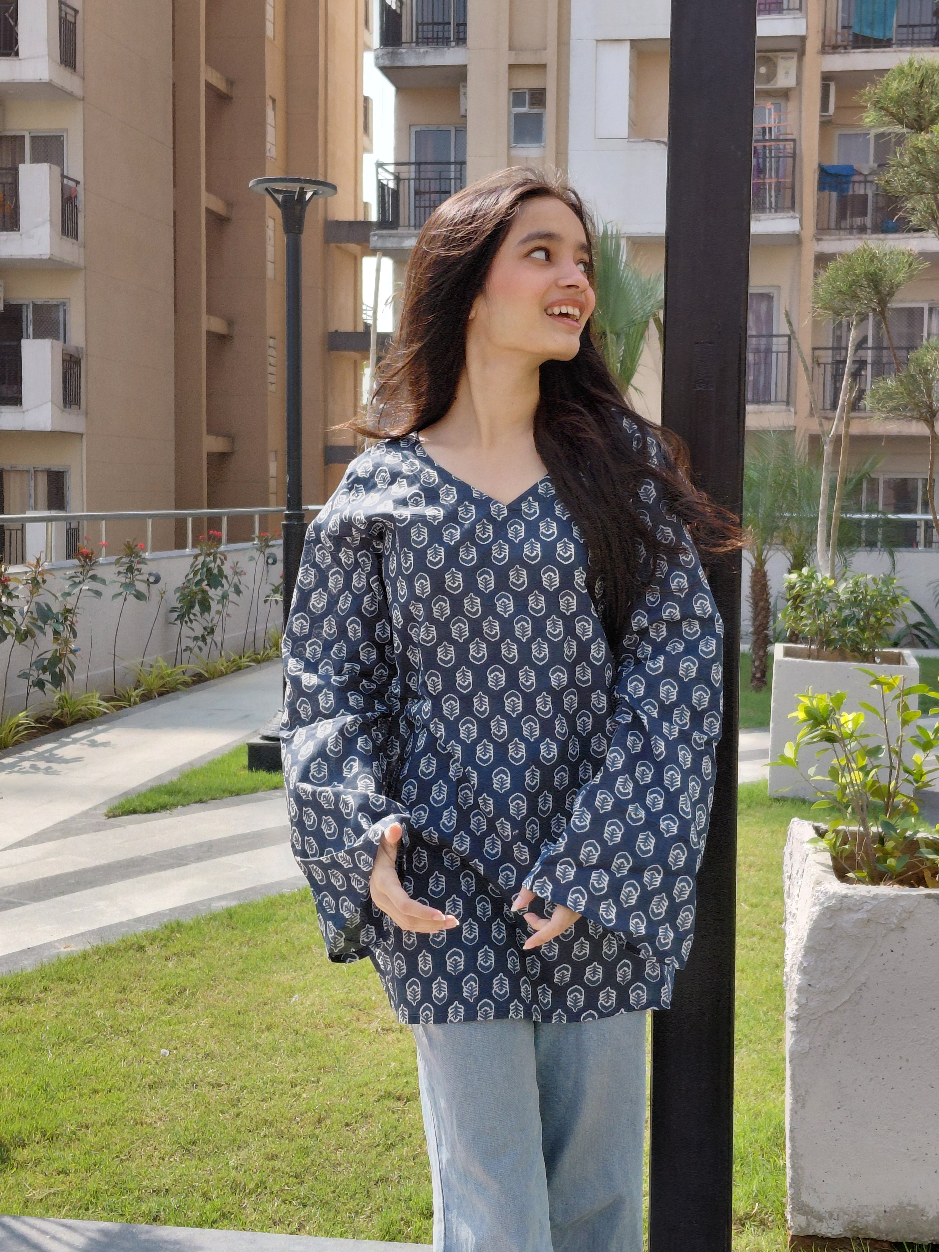 The Riva Kurti: Charcoal Elegance