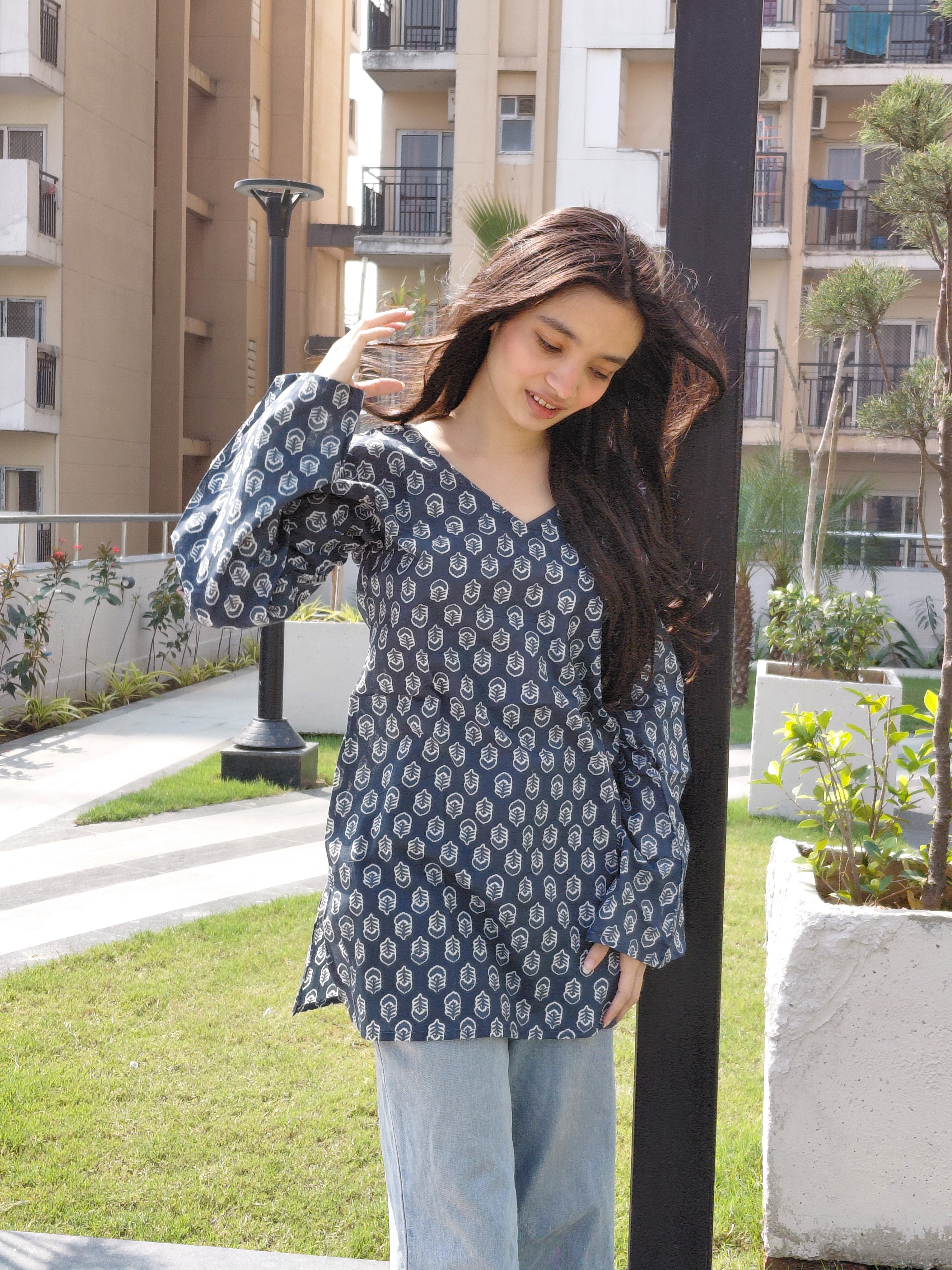 The Riva Kurti: Charcoal Elegance